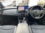CROWN sedan hybrid