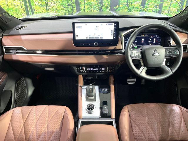 OUTLANDER PHEV