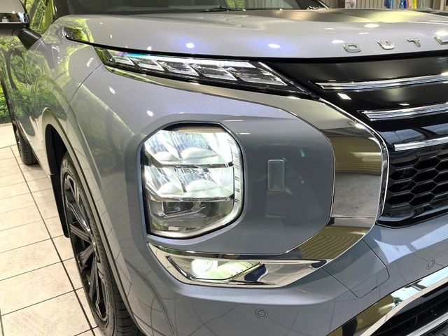 OUTLANDER PHEV