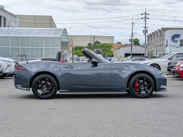 ROADSTER