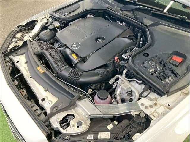 MERCEDES BENZ E class sedan