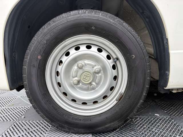 N-VAN