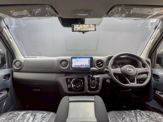 CARAVAN van 2WD