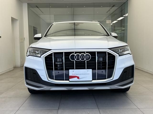 AUDI  Q7