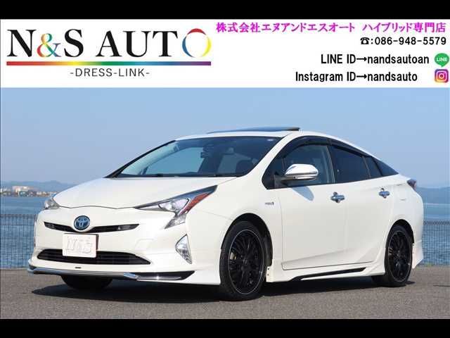 PRIUS 4WD