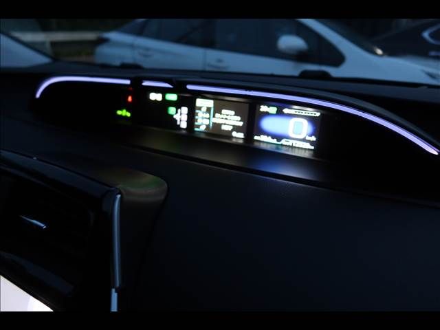 PRIUS 4WD