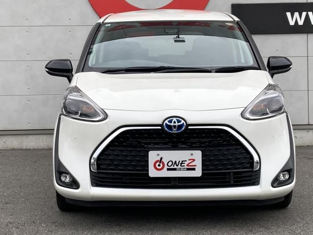 SIENTA HYBRID