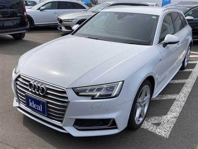 AUDI A4 AVANT
