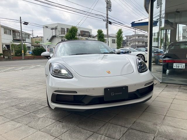 PORSCHE 718BOXSTER