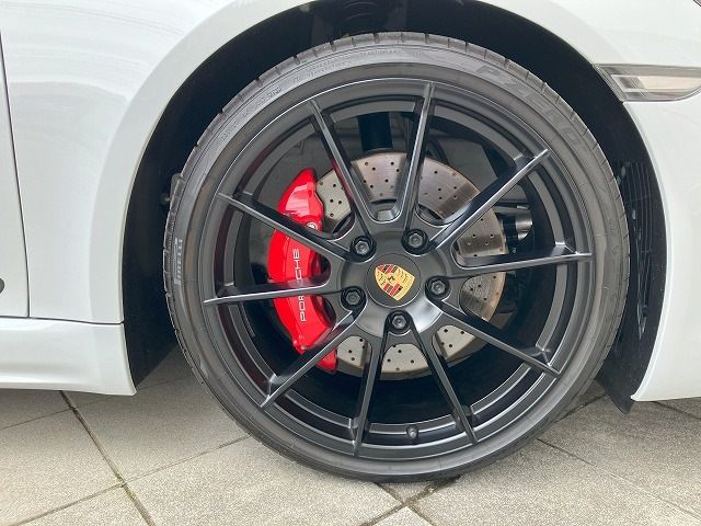 PORSCHE 718BOXSTER