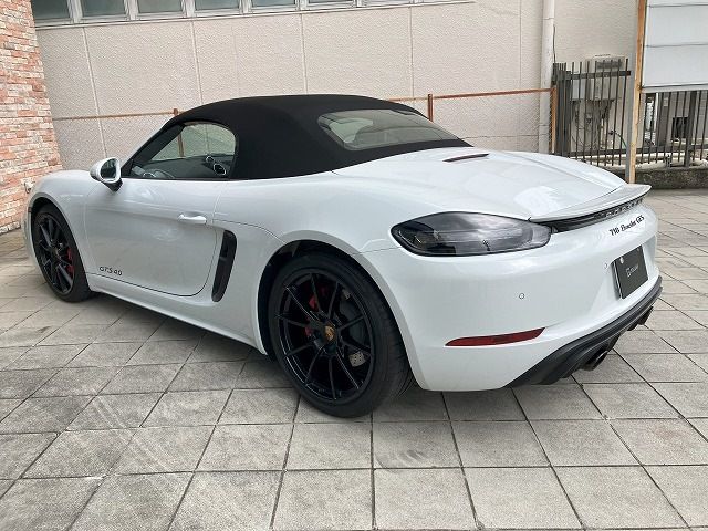 PORSCHE 718BOXSTER
