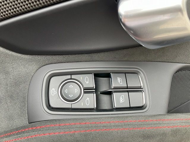 PORSCHE 718BOXSTER