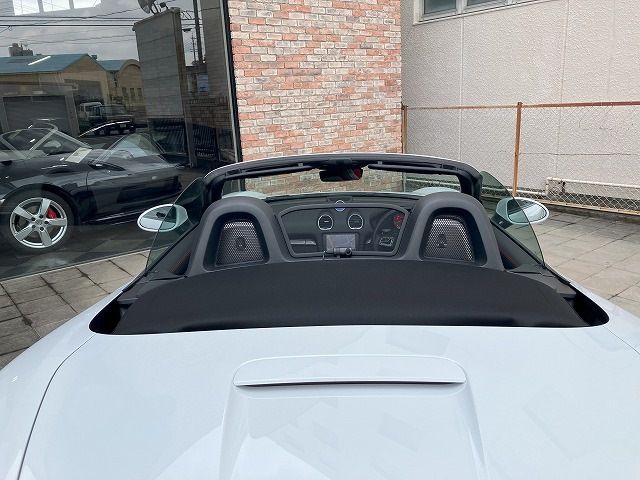 PORSCHE 718BOXSTER