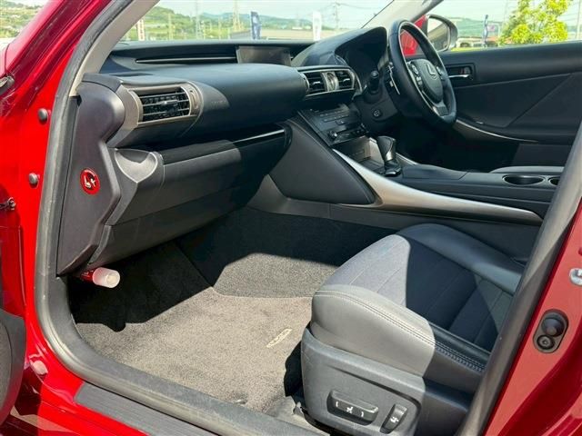 LEXUS IS250