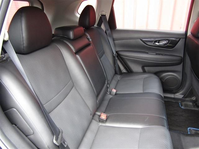 X-TRAIL HYBRID 4WD