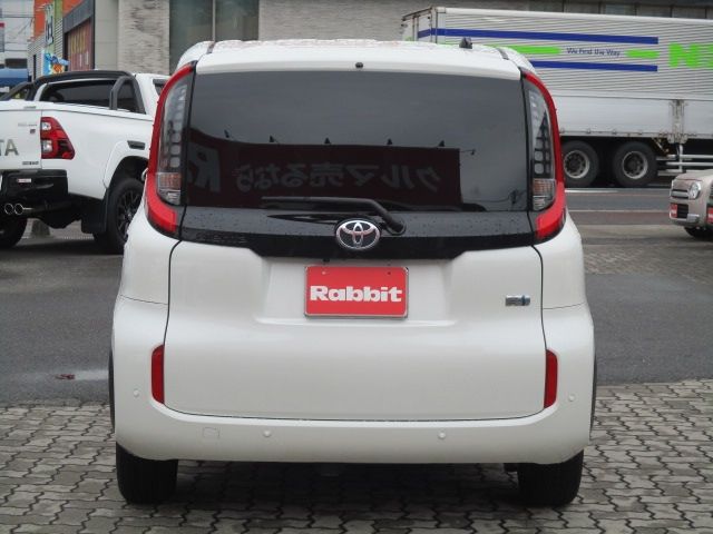 SIENTA HYBRID