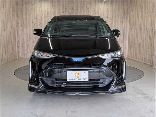 ESTIMA HYBRID 4WD