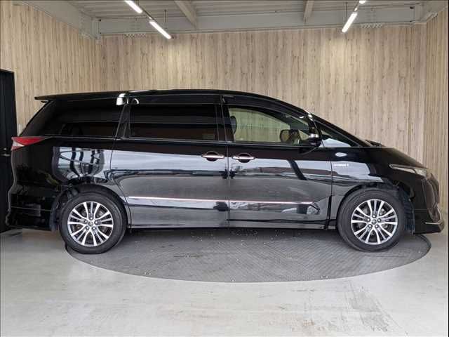 ESTIMA HYBRID 4WD
