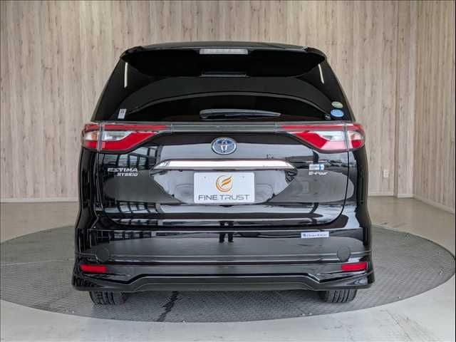 ESTIMA HYBRID 4WD
