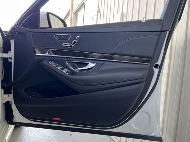 Mercedes-Benz S-class Hybrid