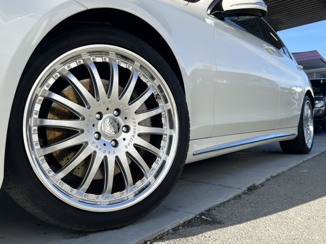 Mercedes-Benz S-class Hybrid