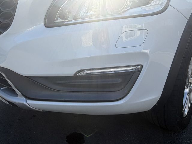 VOLVO V60 CROSS COUNTRY