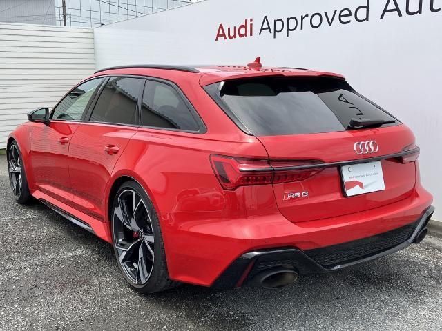AUDI RS6 AVANT