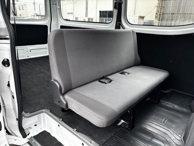 NV350 CARAVAN 1.2t