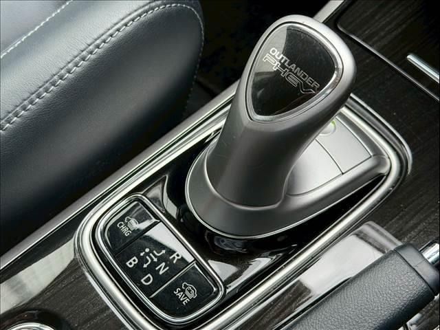 OUTLANDER PHEV