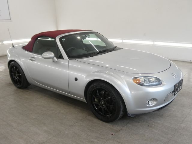 ROADSTER