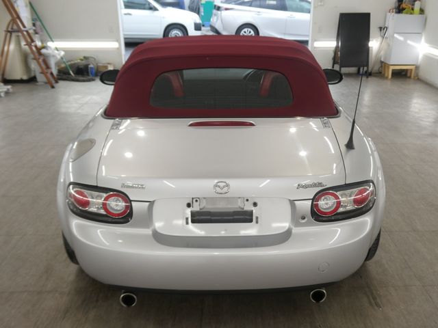 ROADSTER