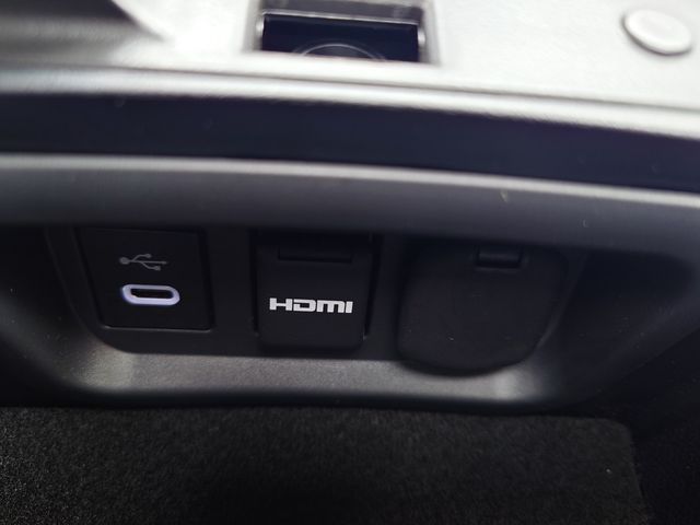 CROWN sedan hybrid