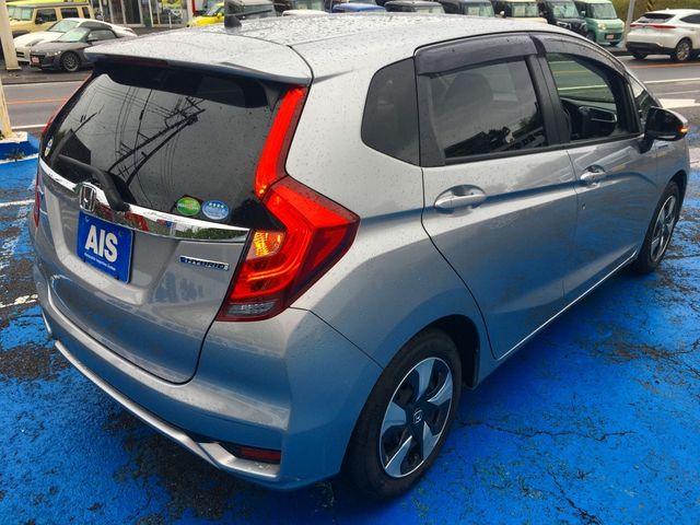 FIT HYBRID
