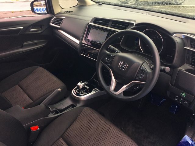 FIT HYBRID