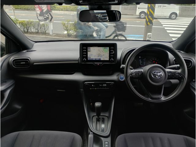 YARIS HYBRID