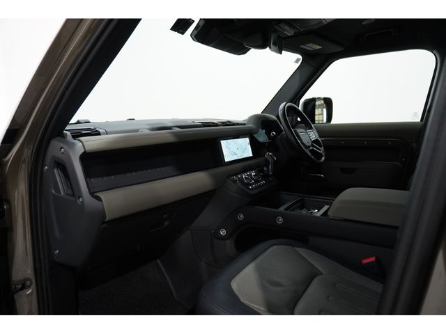 ROVER DEFENDER