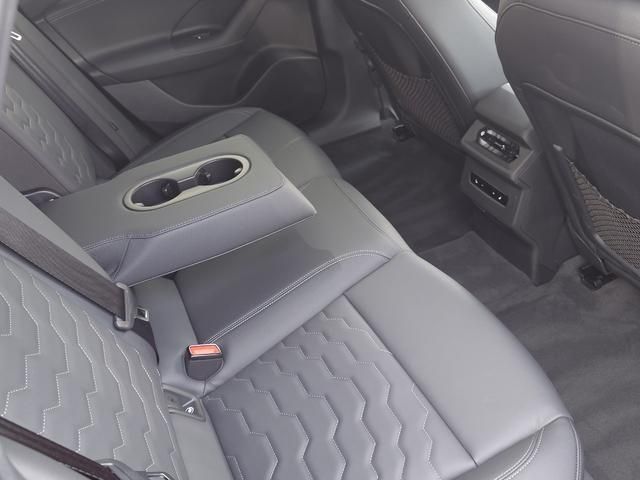 AUDI A6 SPORTBACK e-tron