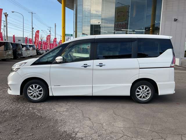 SERENA  S-HYBRID 4WD