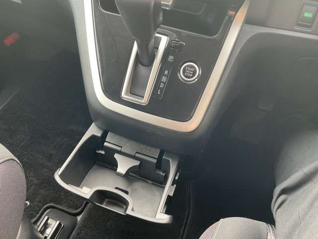 SERENA  S-HYBRID 4WD