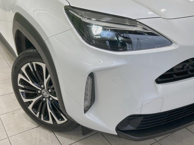 YARIS CROSS HYBRID