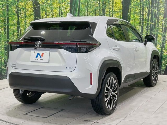 YARIS CROSS HYBRID