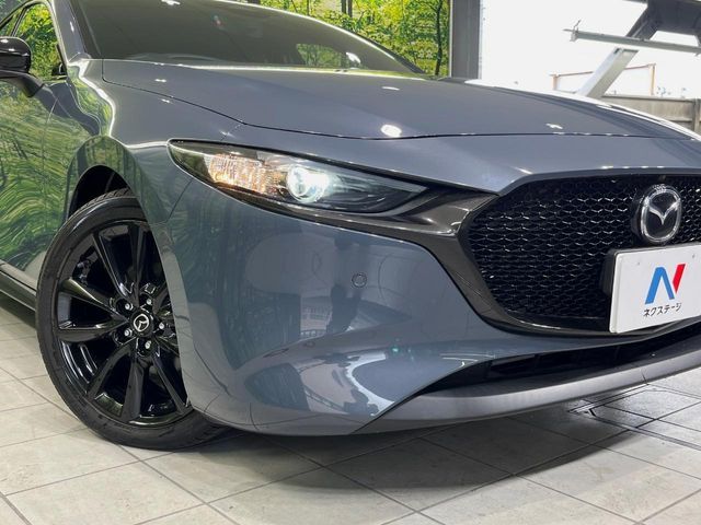 MAZDA3 FASTBACK