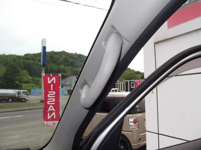 NV350 CARAVAN 4WD
