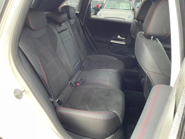 MERCEDES BENZ B class