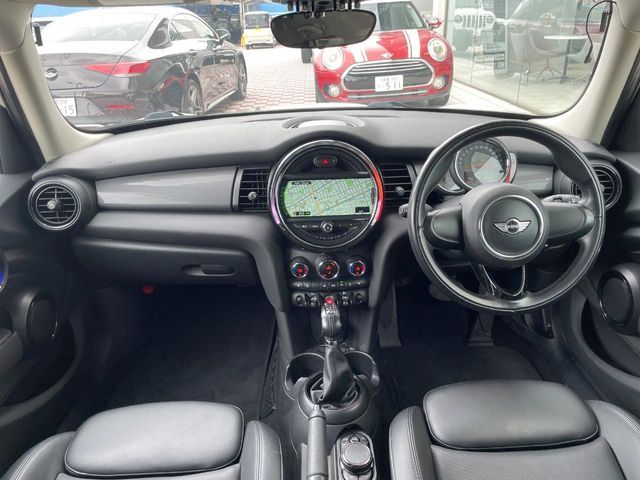 BMW MINI COOPER 5DOOR