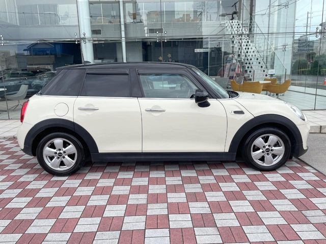 BMW MINI COOPER 5DOOR
