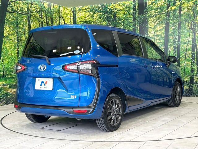 SIENTA HYBRID