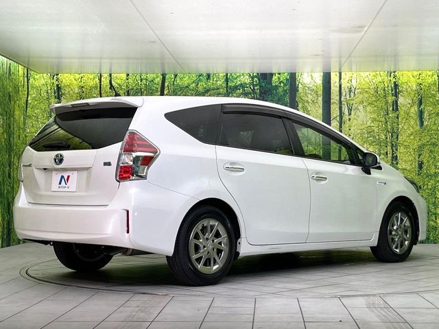 PRIUS Alpha