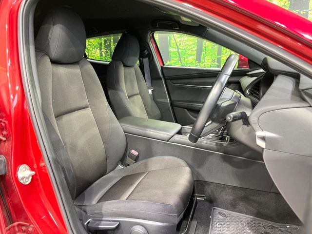 MAZDA3 FASTBACK
