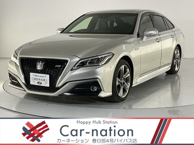 CROWN sedan hybrid
